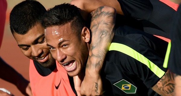 Gabriel Jesus reveal matching Neymar tattoos and flaunts it