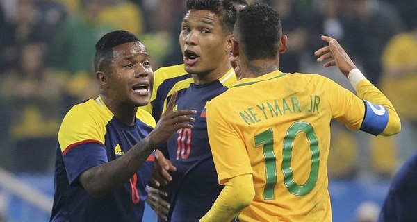Neymar involved in a mass melee against Colombia
